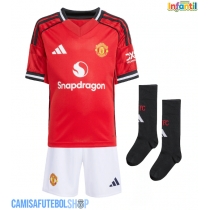Camisa de time de futebol Manchester United Diogo Dalot #2 Replicas 1º Equipamento Infantil 2025-26 Manga Curta (+ Calças curtas)